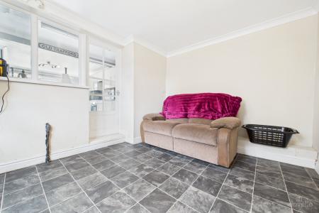 3 bedroom Semi-detached house for sale in Grange Avenue, Barton-upon-Humber, North Lincolnshire, DN18