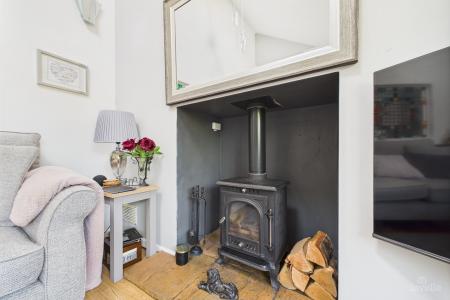 2 bedroom Detached bungalow for sale in High Street, Wootton, North Lincolnshire, DN39