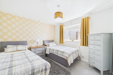 2 bedroom Detached bungalow for sale in High Street, Wootton, North Lincolnshire, DN39