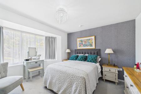 2 bedroom Detached bungalow for sale in High Street, Wootton, North Lincolnshire, DN39