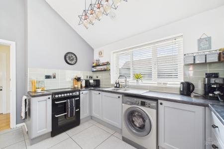 2 bedroom Detached bungalow for sale in High Street, Wootton, North Lincolnshire, DN39