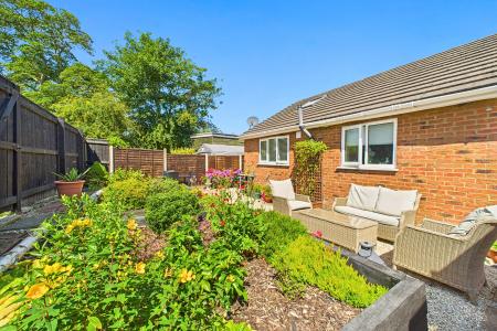 2 bedroom Detached bungalow for sale in High Street, Wootton, North Lincolnshire, DN39
