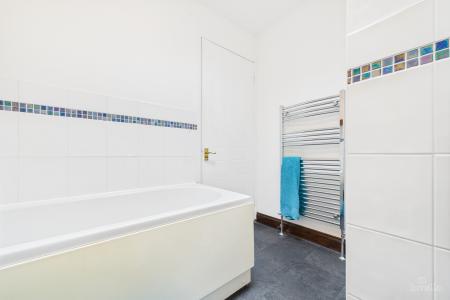 2 bedroom Terraced House for sale in Lords Lane, Barrow-upon-Humber, North Lincolnshire, DN19