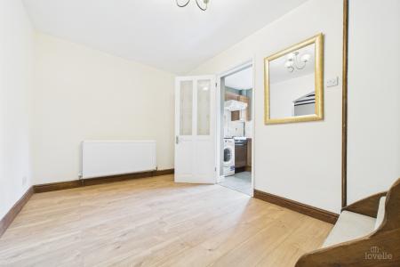 2 bedroom Terraced House for sale in Lords Lane, Barrow-upon-Humber, North Lincolnshire, DN19