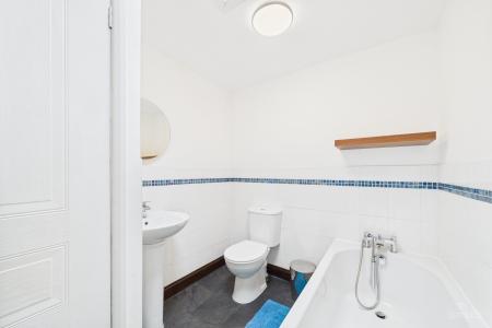 2 bedroom Terraced House for sale in Lords Lane, Barrow-upon-Humber, North Lincolnshire, DN19