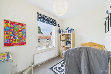 4 bedroom Semi-detached house for sale in Palmer Lane, Barrow-upon-Humber, North Lincolnshire, DN19