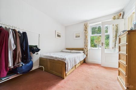 4 bedroom Semi-detached house for sale in Palmer Lane, Barrow-upon-Humber, North Lincolnshire, DN19