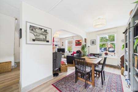 4 bedroom Semi-detached house for sale in Palmer Lane, Barrow-upon-Humber, North Lincolnshire, DN19