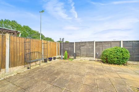3 bedroom Semi-detached house for sale in Wesley Close, Winterton, North Lincolnshire, DN15