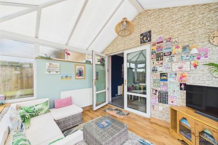 3 bedroom Semi-detached house for sale in Wesley Close, Winterton, North Lincolnshire, DN15
