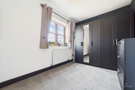 4 bedroom Detached house for sale in Ferry Road, Barrow-upon-Humber, North Lincolnshire, DN19