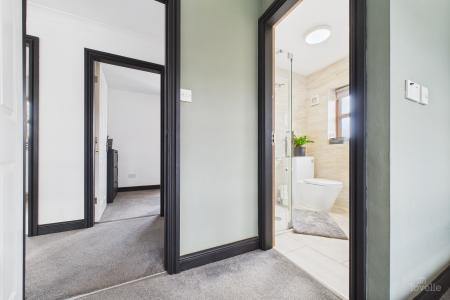 4 bedroom Detached house for sale in Ferry Road, Barrow-upon-Humber, North Lincolnshire, DN19