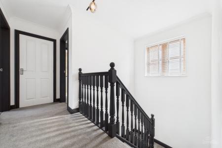 4 bedroom Detached house for sale in Ferry Road, Barrow-upon-Humber, North Lincolnshire, DN19