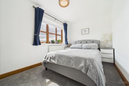 4 bedroom Detached house for sale in Ferry Road, Barrow-upon-Humber, North Lincolnshire, DN19