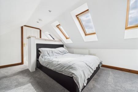 4 bedroom Detached house for sale in Ferry Road, Barrow-upon-Humber, North Lincolnshire, DN19