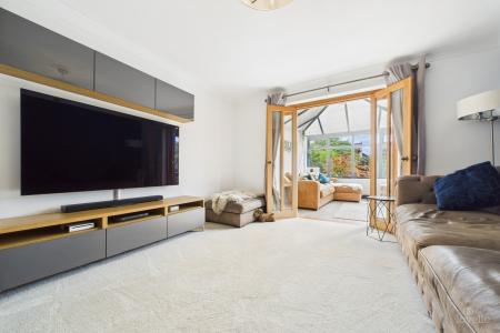 4 bedroom Detached house for sale in Ferry Road, Barrow-upon-Humber, North Lincolnshire, DN19