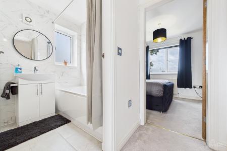 2 bedroom Semi-detached house for sale in Saddle Close, Goxhill, North Lincolnshire, DN19