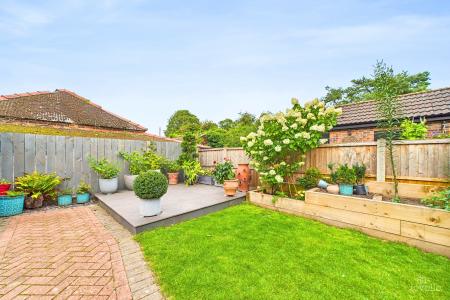 2 bedroom Semi-detached house for sale in Saddle Close, Goxhill, North Lincolnshire, DN19