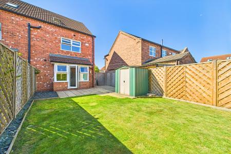 3 bedroom Semi-detached house for sale in Canberra View, Barton-upon-Humber, North Lincolnshire, DN18