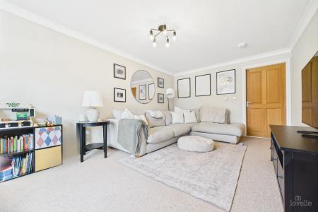 3 bedroom Semi-detached house for sale in Canberra View, Barton-upon-Humber, North Lincolnshire, DN18