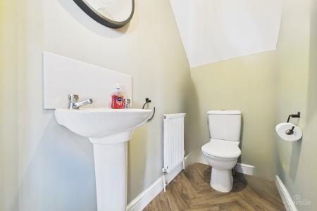 3 bedroom Semi-detached house for sale in Canberra View, Barton-upon-Humber, North Lincolnshire, DN18