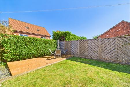 3 bedroom Semi-detached house for sale in Canberra View, Barton-upon-Humber, North Lincolnshire, DN18