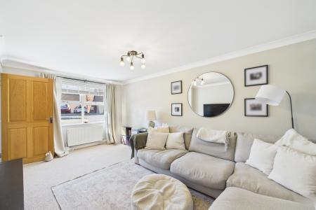 3 bedroom Semi-detached house for sale in Canberra View, Barton-upon-Humber, North Lincolnshire, DN18