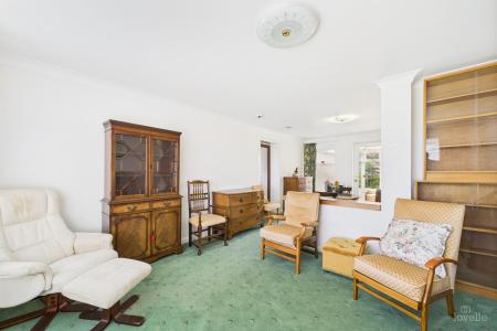3 bedroom Detached bungalow for sale in Cornhill Drive, Barton-upon-Humber, North Lincolnshire, DN18