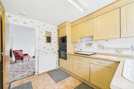 3 bedroom Detached bungalow for sale in Cornhill Drive, Barton-upon-Humber, North Lincolnshire, DN18