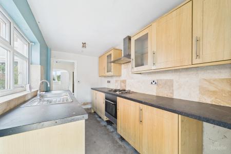 3 bedroom Semi-detached house for sale in Sluice Road, South Ferriby, North Lincolnshire, DN18