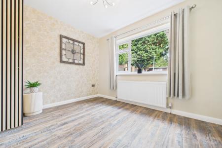 2 bedroom Semi-detached bungalow for sale in Pasture Road, Barton-upon-Humber, North Lincolnshire, DN18