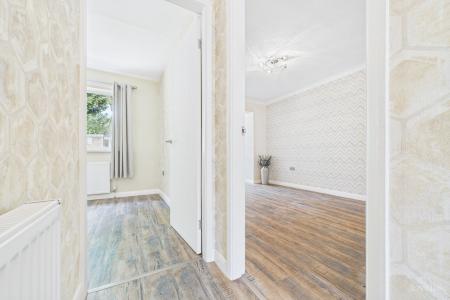 2 bedroom Semi-detached bungalow for sale in Pasture Road, Barton-upon-Humber, North Lincolnshire, DN18