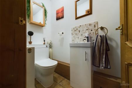 5 bedroom Detached house for sale in Ferry Road East, Barrow-upon-Humber, North Lincolnshire, DN19