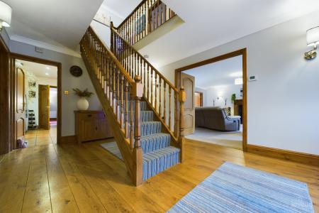 5 bedroom Detached house for sale in Ferry Road East, Barrow-upon-Humber, North Lincolnshire, DN19