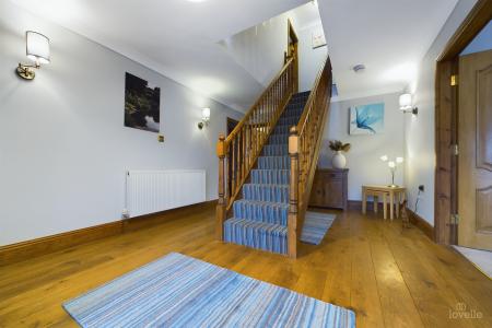 5 bedroom Detached house for sale in Ferry Road East, Barrow-upon-Humber, North Lincolnshire, DN19