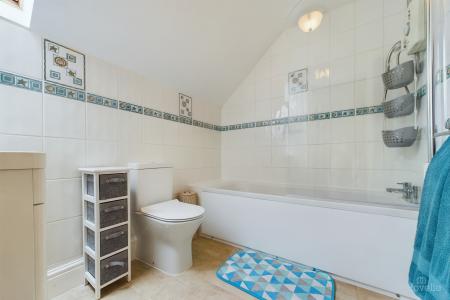 5 bedroom Detached house for sale in Ferry Road East, Barrow-upon-Humber, North Lincolnshire, DN19