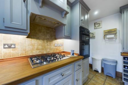 5 bedroom Detached house for sale in Ferry Road East, Barrow-upon-Humber, North Lincolnshire, DN19