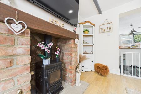 3 bedroom Semi-detached house for sale in High Street, Ulceby, North Lincolnshire, DN39