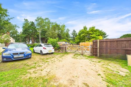 3 bedroom Semi-detached house for sale in High Street, Ulceby, North Lincolnshire, DN39