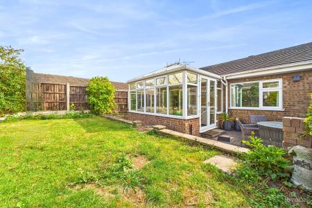 3 bedroom Detached bungalow for sale in Bradwell Close, Barton-upon-Humber, North Lincolnshire, DN18