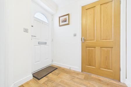 4 bedroom Semi-detached house for sale in Canberra View, Barton-upon-Humber, North Lincolnshire, DN18