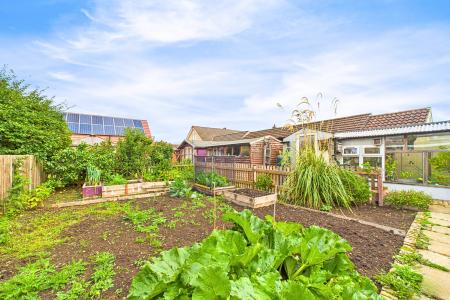 3 bedroom Detached bungalow for sale in Station Road, Ulceby, North Lincolnshire, DN39