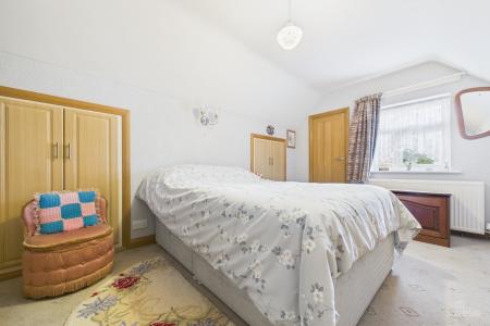 3 bedroom Detached bungalow for sale in Station Road, Ulceby, North Lincolnshire, DN39