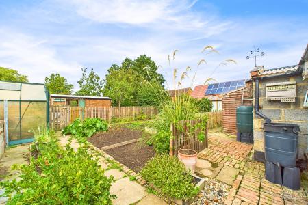 3 bedroom Detached bungalow for sale in Station Road, Ulceby, North Lincolnshire, DN39