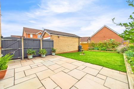 4 bedroom Detached house for sale in Varah Close, Barton-upon-Humber, North Lincolnshire, DN18