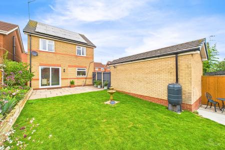 4 bedroom Detached house for sale in Varah Close, Barton-upon-Humber, North Lincolnshire, DN18