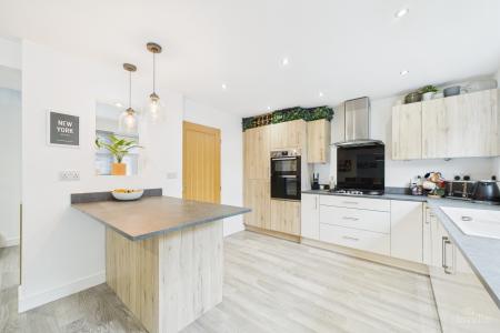 4 bedroom Detached house for sale in St Chads Way, Barton-upon-Humber, North Lincolnshire, DN18