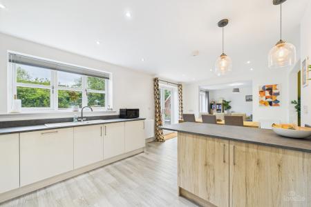 4 bedroom Detached house for sale in St Chads Way, Barton-upon-Humber, North Lincolnshire, DN18