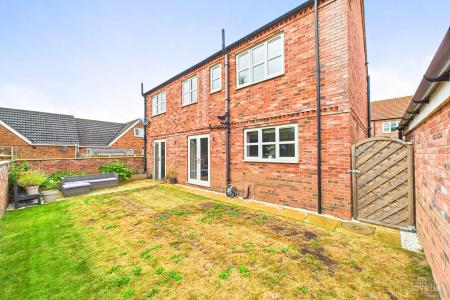 4 bedroom Detached house for sale in St Chads Way, Barton-upon-Humber, North Lincolnshire, DN18