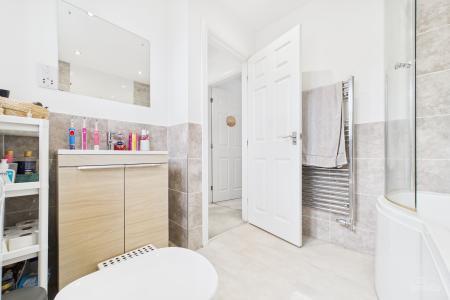 4 bedroom Detached house for sale in St Chads Way, Barton-upon-Humber, North Lincolnshire, DN18